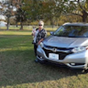 Meet your Posher, Elaine